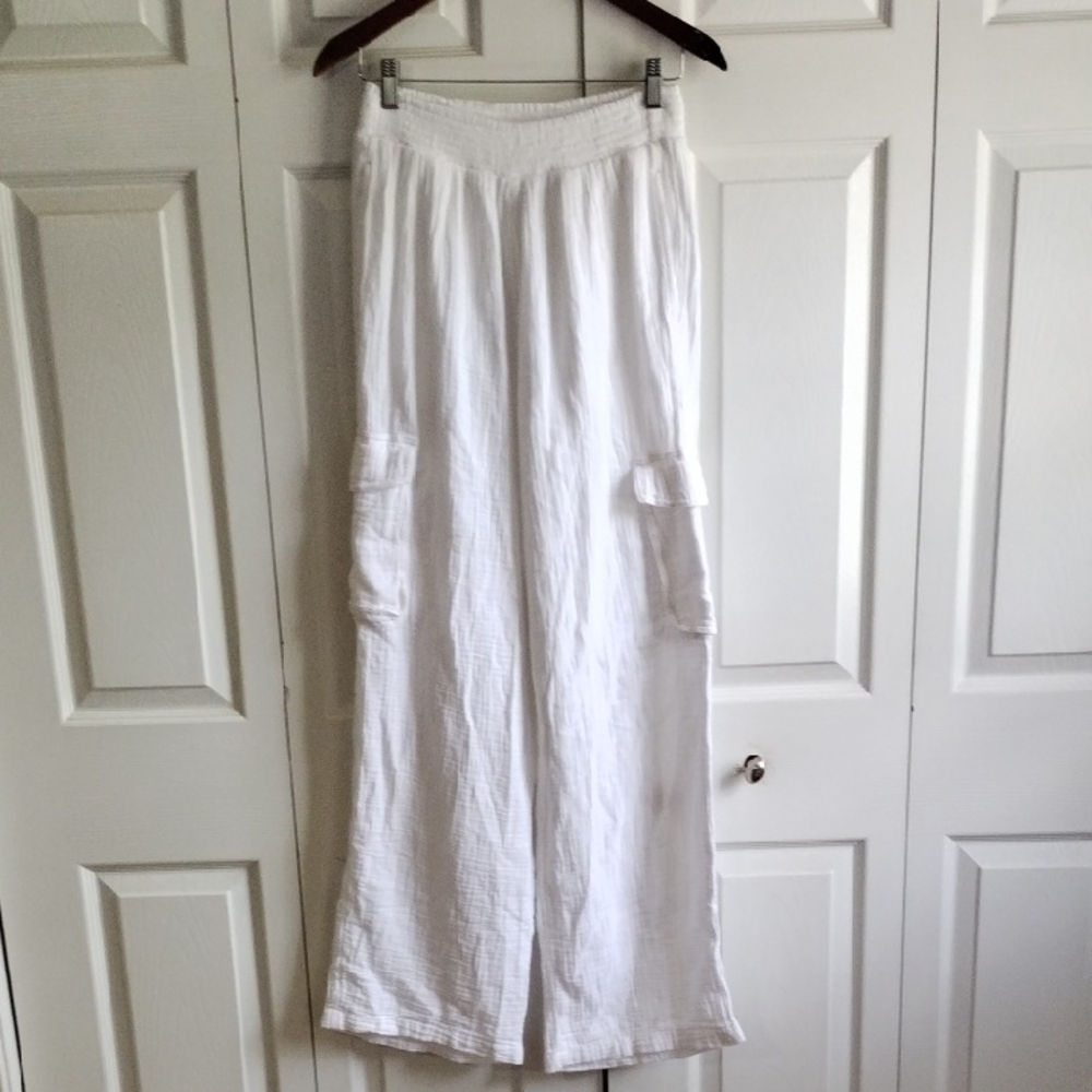 Aerie  Guaze White Lightweight Wide-Leg Cargo Pants Pull Up Small TALL
